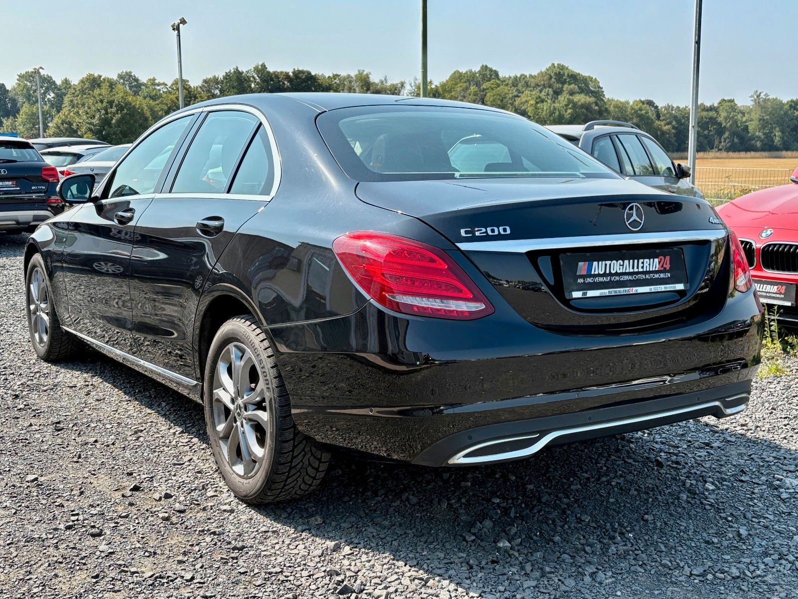 Fahrzeugabbildung Mercedes-Benz C 200 4Matic Aut. AVANTGARDE Navi LED GSD SPORTS