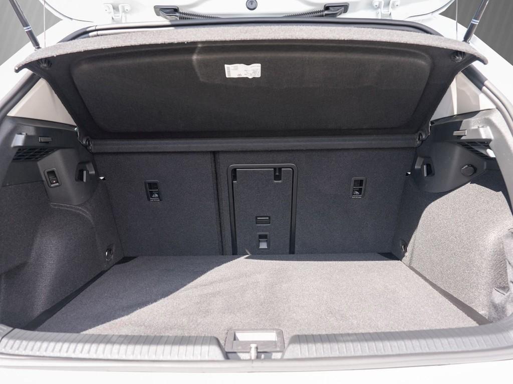 Volkswagen Golf VIII 1.5 TSI GOAL /Navi/LED/AHK/RFK/ACC/DAB, миниатюра 8