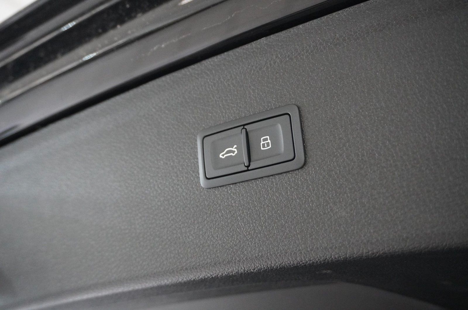 Fahrzeugabbildung Audi Q5 35 TDI ADVANCED NAVI/LED/KAMERA/VIRT/LEDER/SH