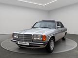 Mercedes-Benz 230 E (W123) Automatik Note 2 - Mercedes-Benz W123