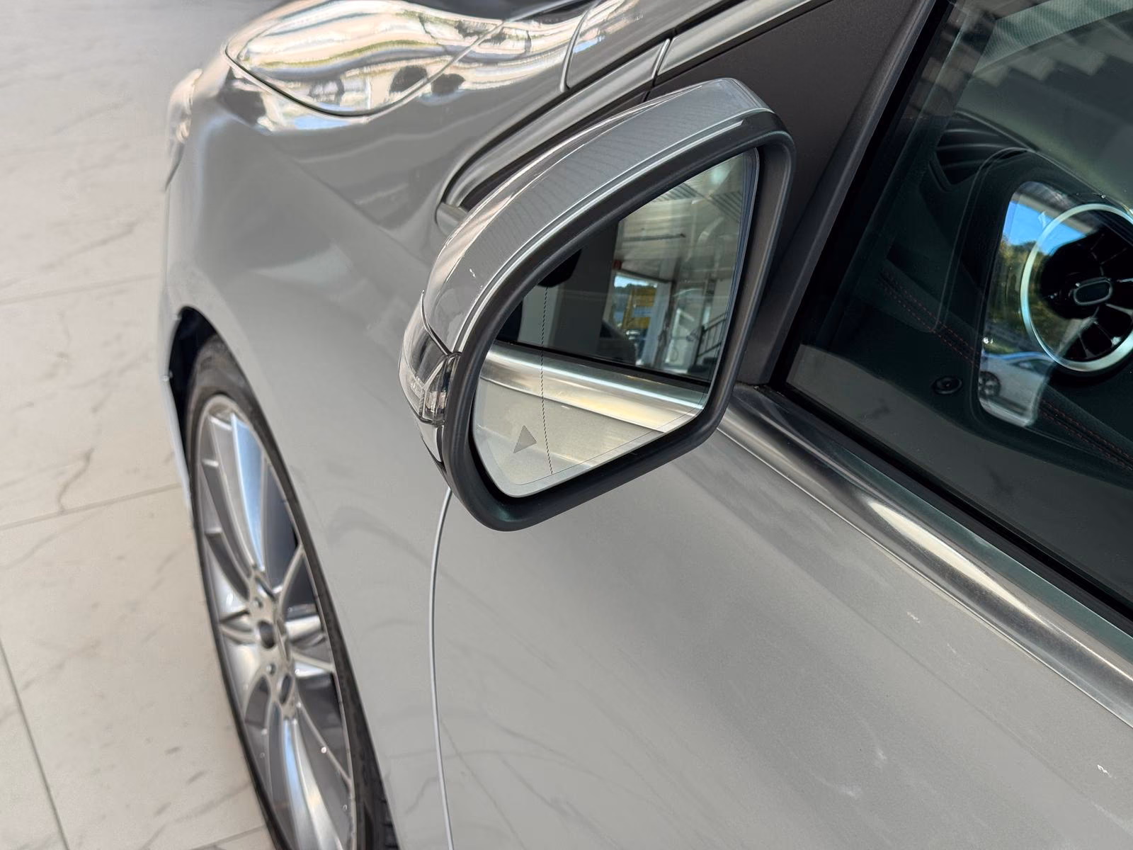 Mercedes-Benz B 220 7G*4MATIC*3x AMG*WIDE*DISTR*KAM*M-BEAM*AHK