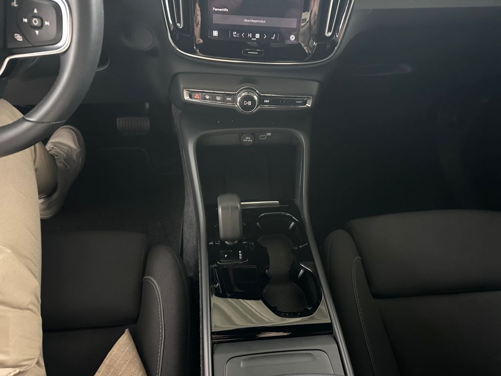 VOLVO XC40 Recharge 69 kWh Single Motor Core VOLVO XC40 Recharge 69 kWh Single Motor Core