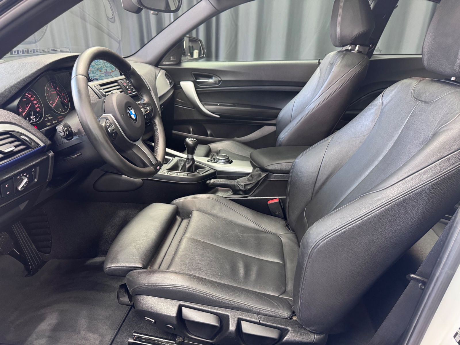 Fahrzeugabbildung BMW 220 d Coupe M Sport|19 ZOLL M-PERFORMANCE|LEDER|