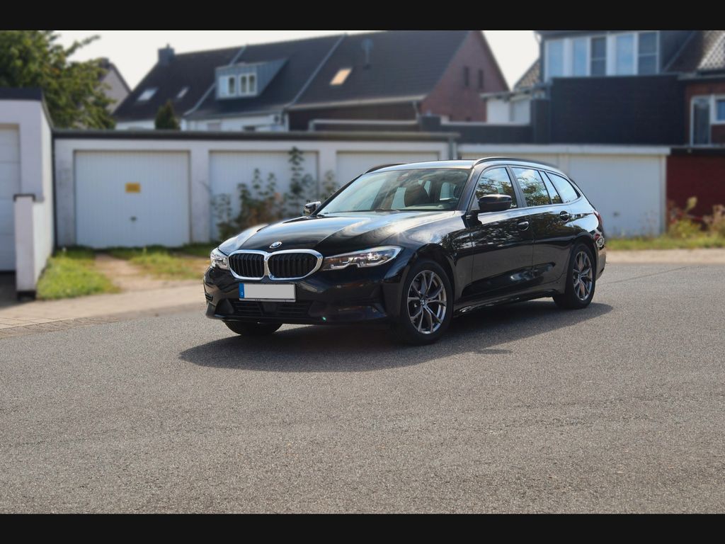 Image of BMW 320