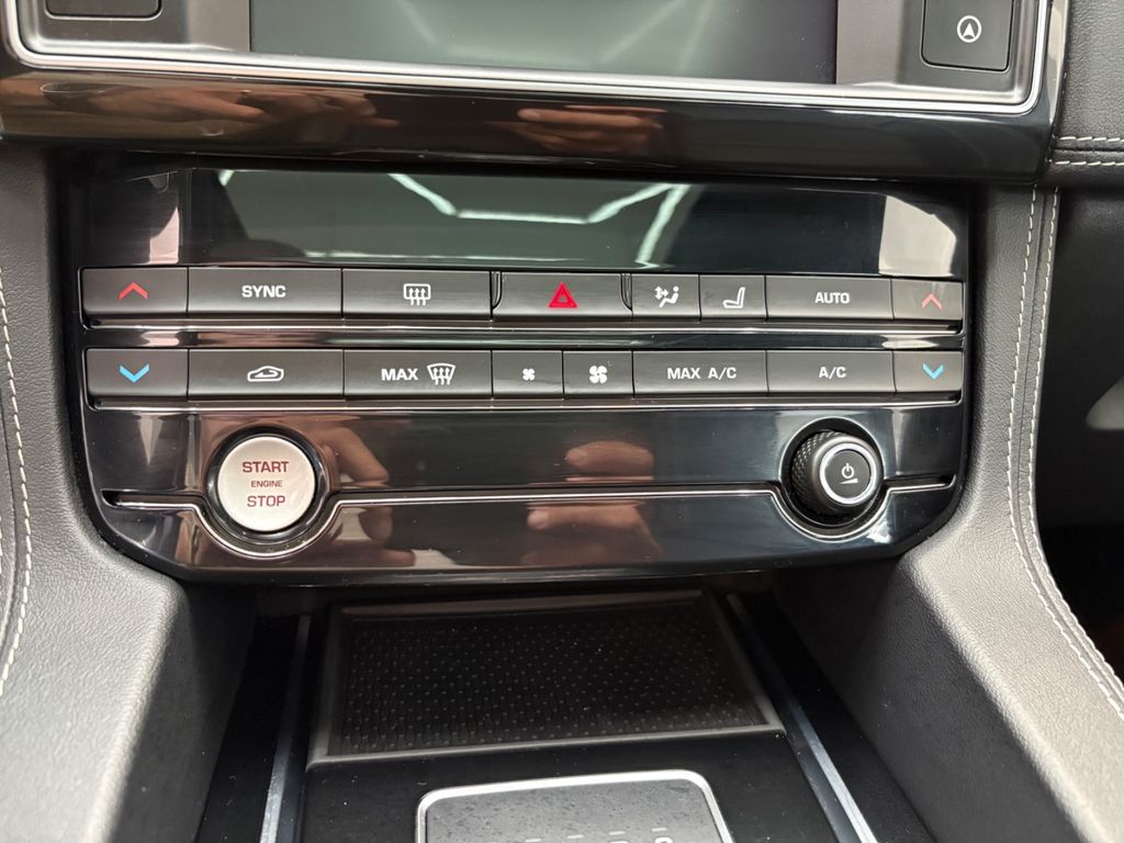 Jaguar F-Pace - Bild 17