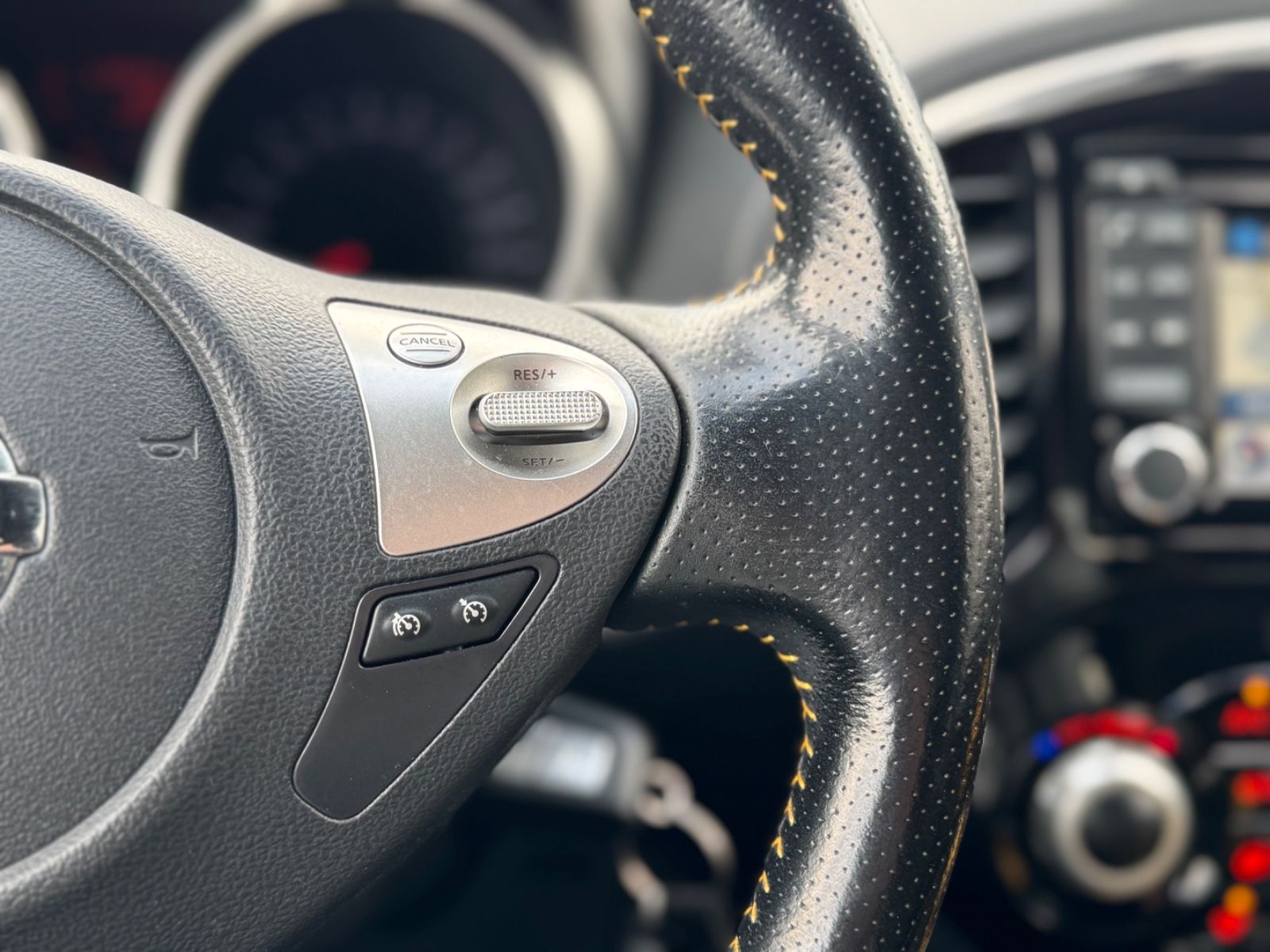 Juke*AHK*Temp*BT*Klimaaut.*Nav*Alcantara*Kamera*