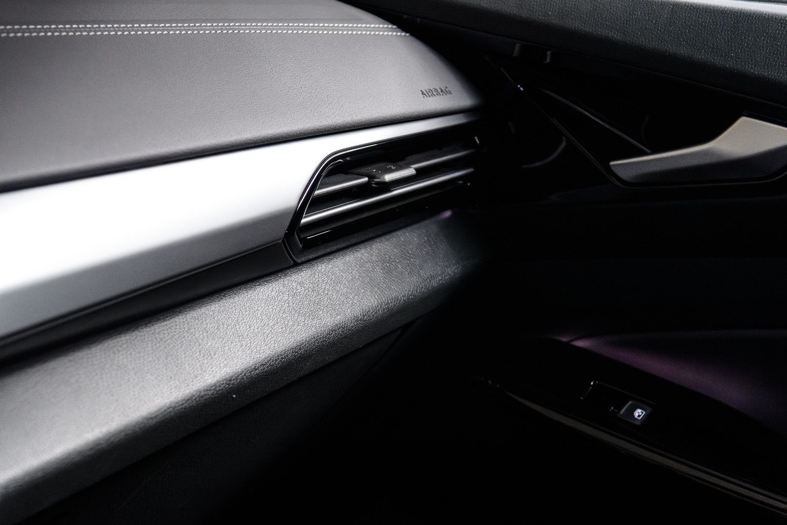 Fahrzeugabbildung Volkswagen ID.4 Pro Goal LED+KAMERA+E-HECK+WÄPU+EASY-OPEN