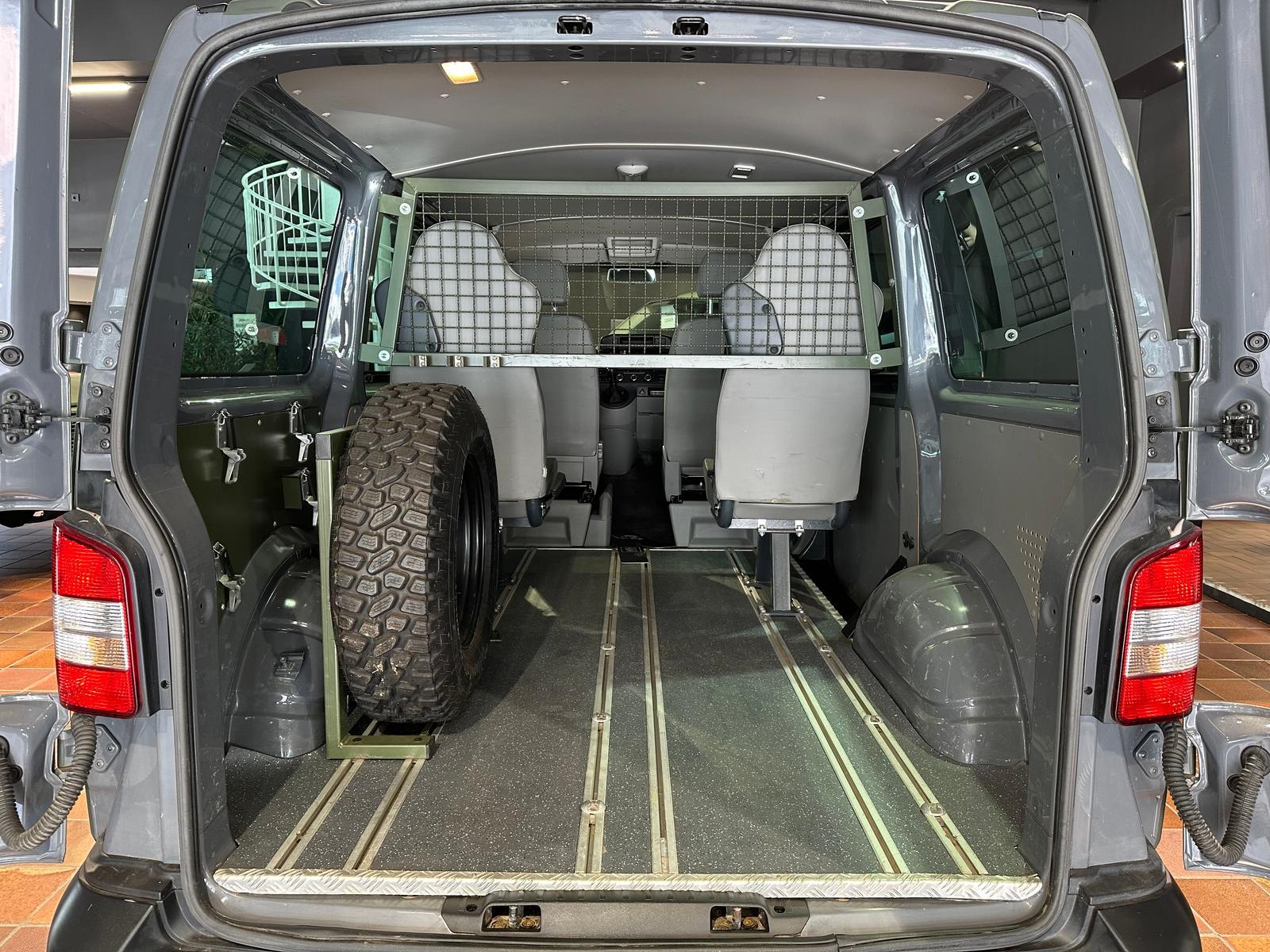 Volkswagen T5 WIDDER 4MOTION ROCKTON SEIKEL BUNDESWEHR OFFR