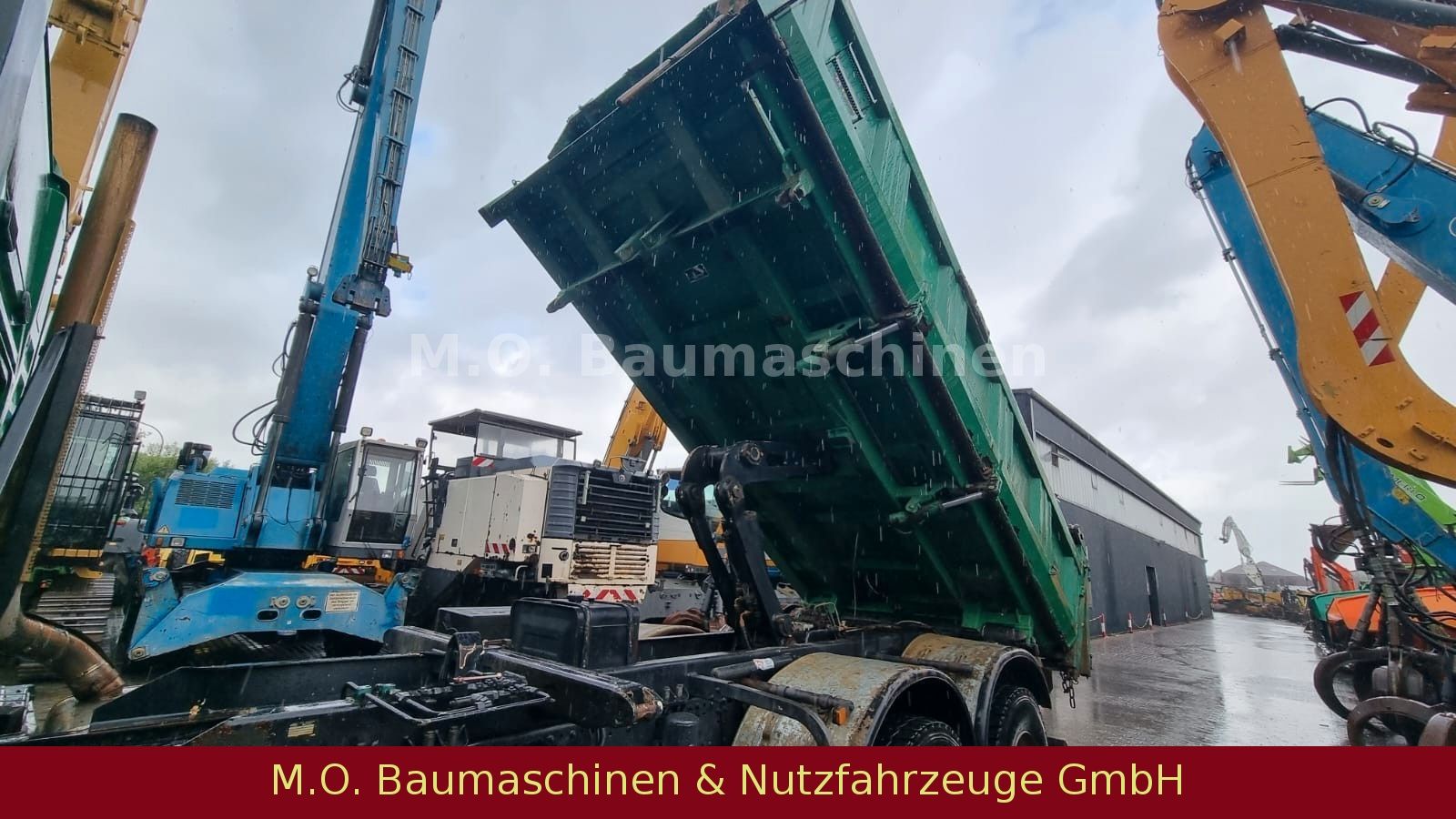 Fahrzeugabbildung MAN TGA 33.360 / 6x4 / Bordmatik /3.Seitenkipper