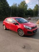 Kia ***KIA RIO UB*** - gebrauchte Kia Rio aus dem Jahr 2011