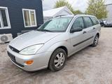 Ford Focus  *TÜV NEU* - Ford Focus aus 2001: Kombi