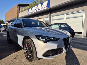 Alfa-Romeo Stelvio - 1