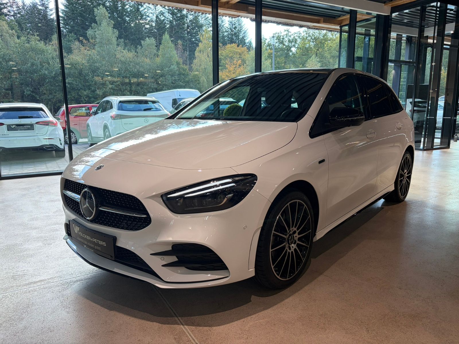 Mercedes-Benz B 250 e /AMG/PANO/BURMESTER/360°/AHK/FAP/MEMORY imagem 2