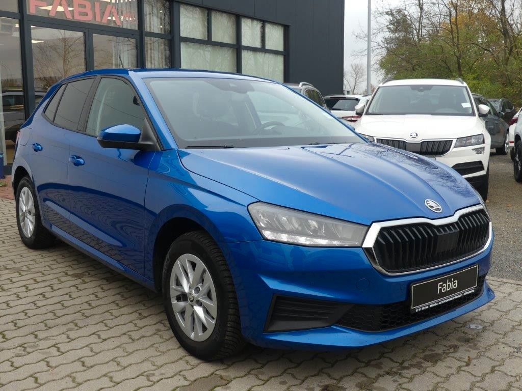 Fahrzeugabbildung SKODA Fabia 1.0l TSI AMBITION *KAM*PDC*KLIMA*SMARTLINK