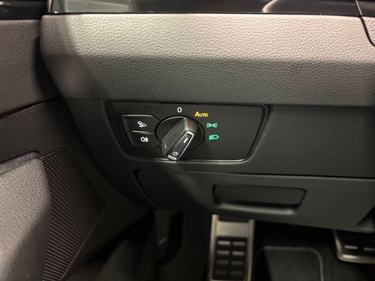 Arteon Shooting Brake R-Line 2.0 TDI DSG AHK PAN