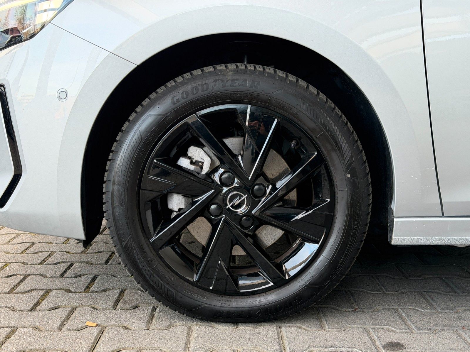 Fahrzeugabbildung Opel Corsa F GS 100PS Automatik Matrix/Kamera!