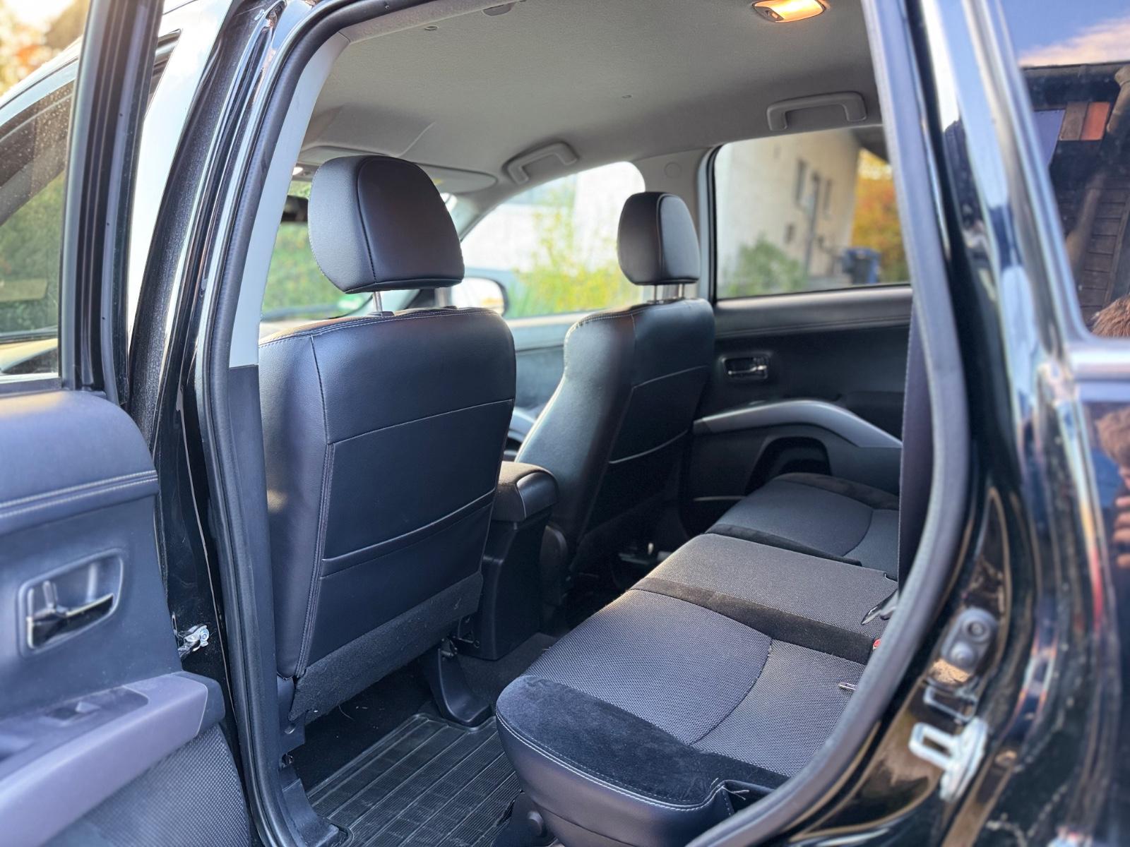 MITSUBISHI OUTLANDER 2.2 DI-D 156ch 4X4 35 JAHRE BVA - ATTELAGE - SIÈGES CHAUFFANTS - BI-XÉNON - CAMÉRA DE RECUL