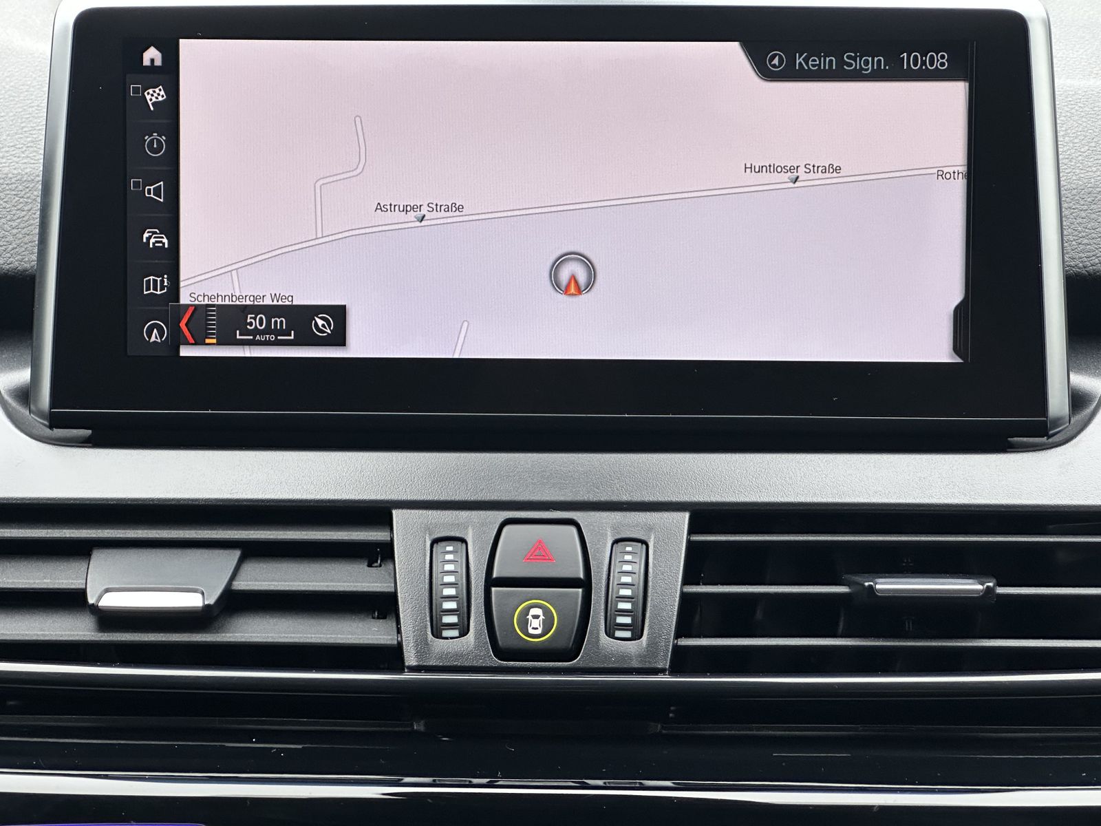Fahrzeugabbildung BMW 218d Gran Tourer Advantage Aut. NAV+LED+AHK+KAM