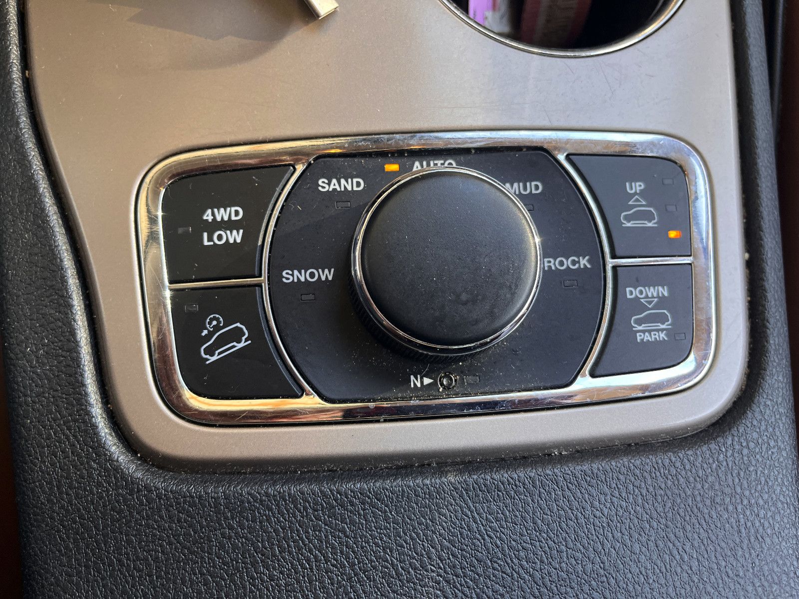 Fahrzeugabbildung Jeep Grand Cherokee 3.0 CRD Summit