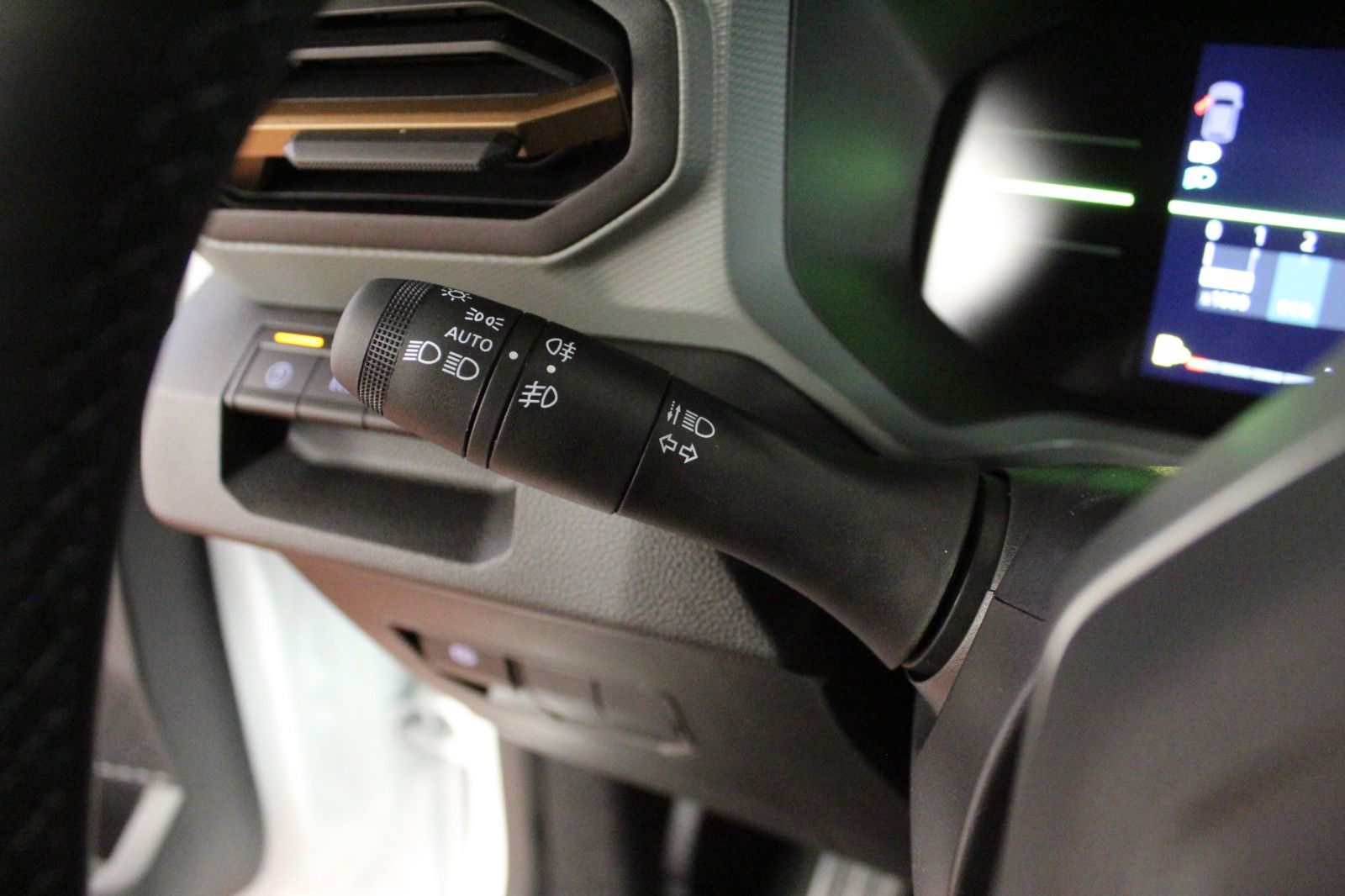 Fahrzeugabbildung Dacia Duster mild hybrid 140 Extreme *Winterp.*MY 26