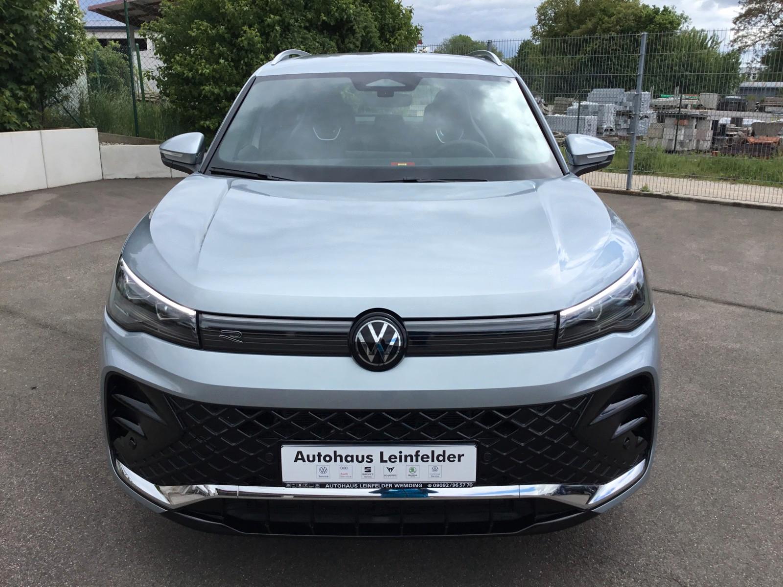 Volkswagen Tiguan 1.5 eTSI DSG R-Line+AHK+19"+LED+Navi
