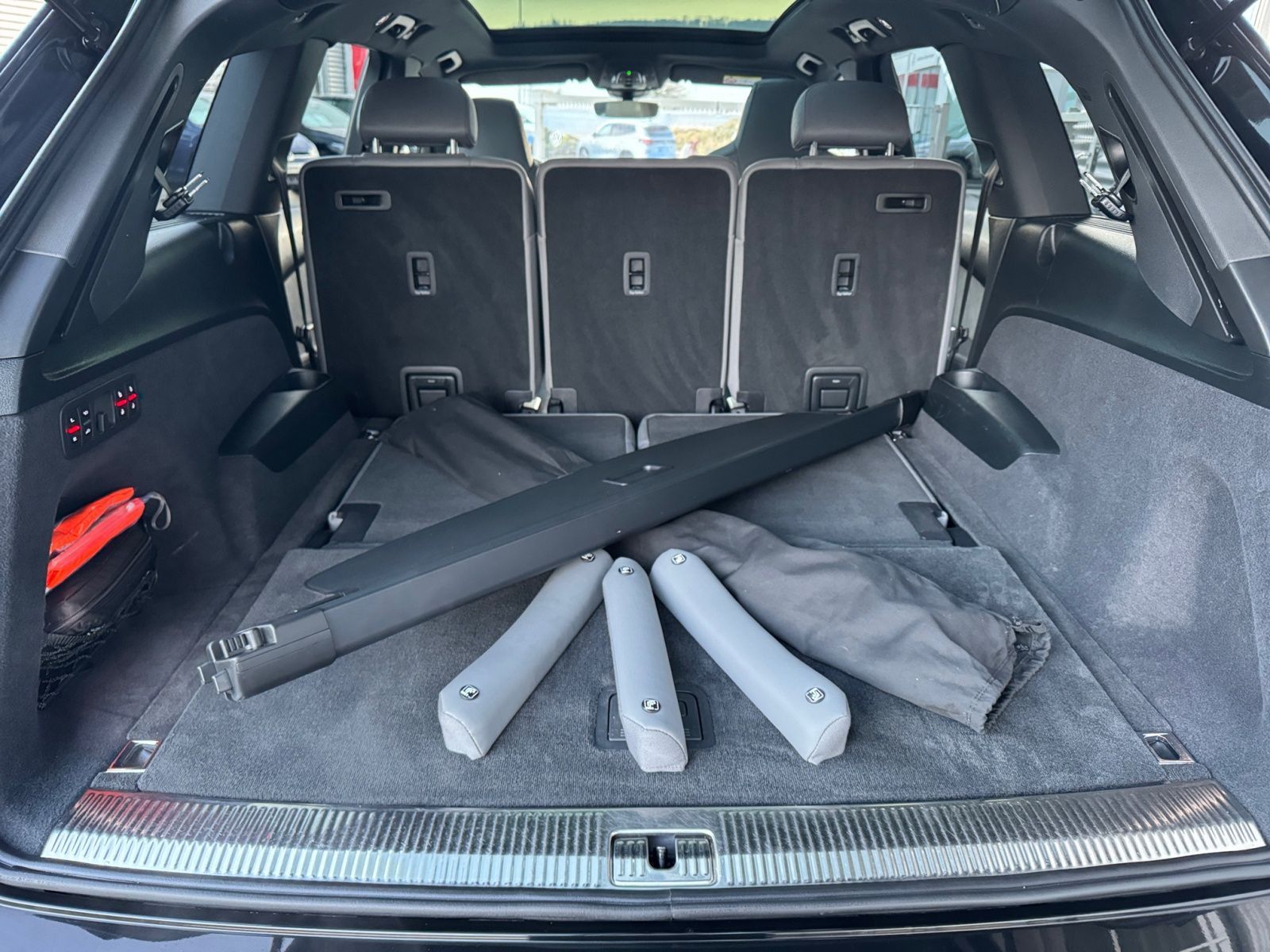 Audi Q7 S line 55TFSI COMP PLUS AHK MATRIX 7SITZER foto 7