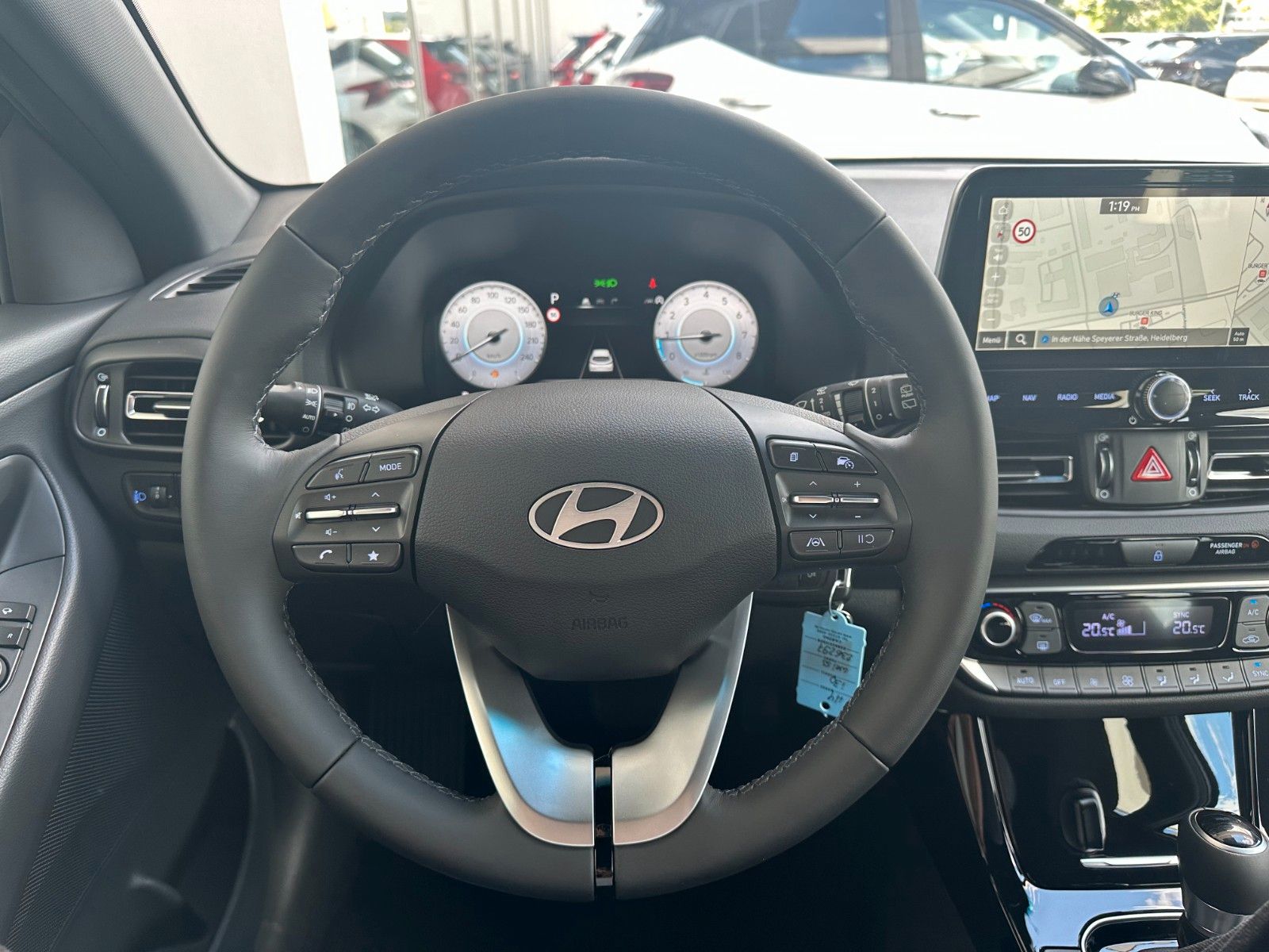 Fahrzeugabbildung Hyundai i30 Advantage 1.0l 100PS Navi/SHZ/Kamera