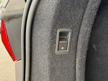Audi A4 40 TDI quattro edition one+AHK+Matrix+HeadUp+