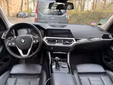 BMW 330d xDrive Touring 2020, Pano, Leder, HUD - BMW 330: Kombi, 330d Xdrive