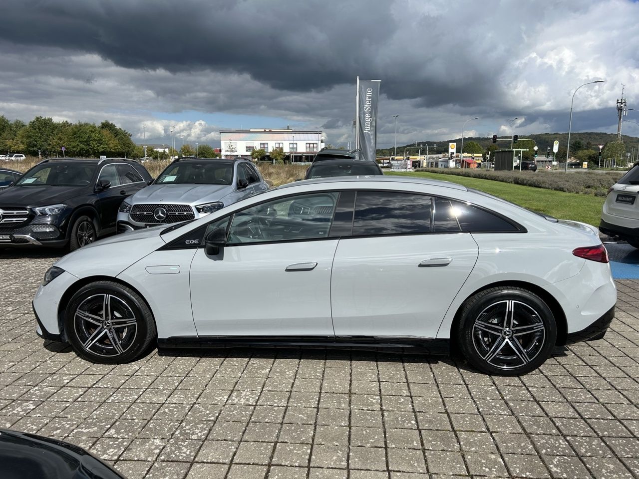 Mercedes-Benz EQE 300 Limousine AMG BURM NIGHT DIGI LIGHT 360 foto 9