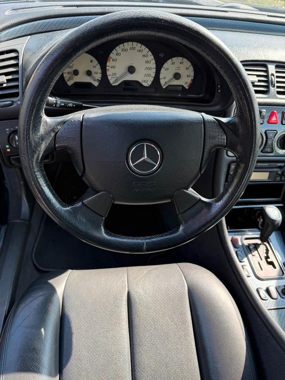 Mercedes-Benz CLK 200