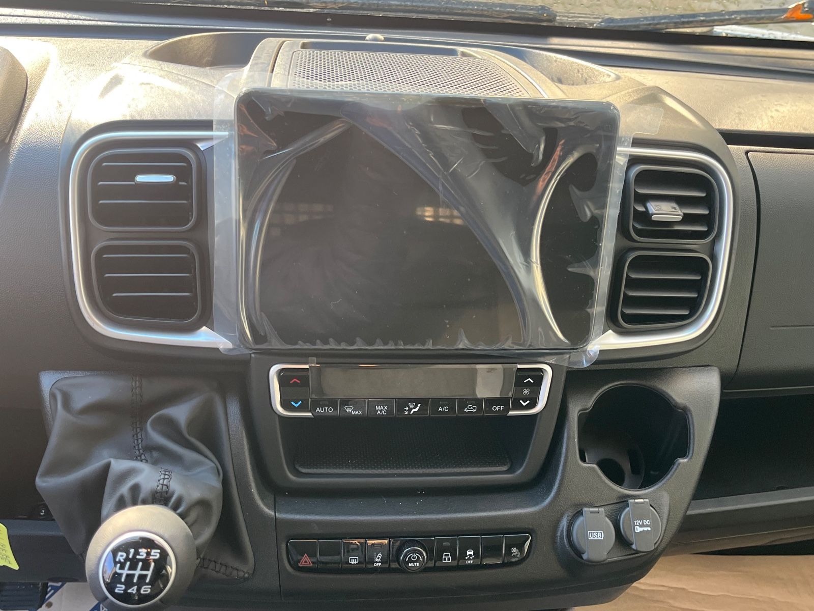 Fahrzeugabbildung Fiat Ducato Pritschenwagen Maxi Doka. 35 L4 140 Multi