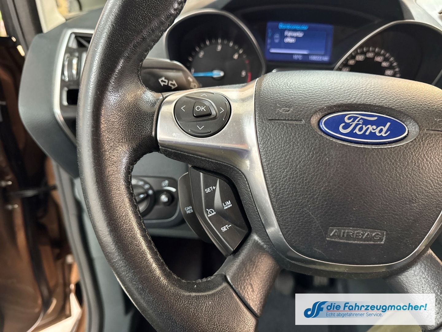 Fahrzeugabbildung Ford C-Max Grand Titanium Navi Klimaautom *EXPORT