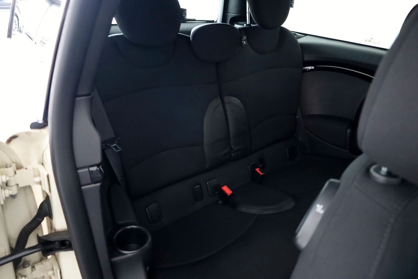Fahrzeugabbildung MINI Clubman Cooper D T.Leder,Navi,Xenon,PanDach,SH
