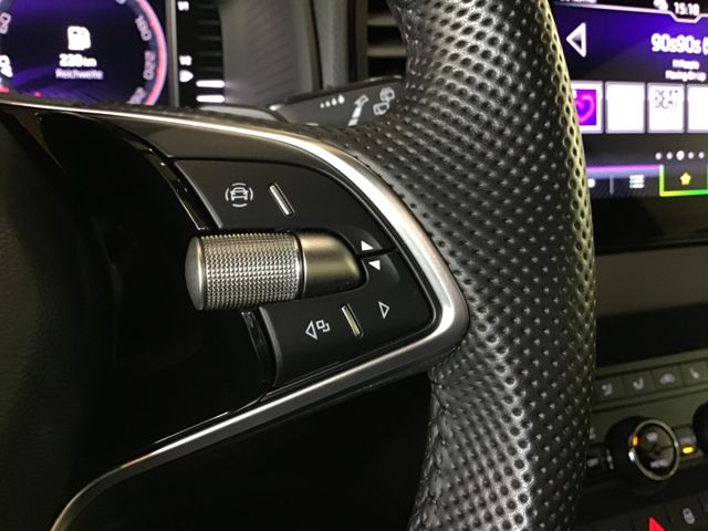 Fahrzeugabbildung Skoda Karoq Sportline 2.0 TDI 4x4 DSG/AHK/RFK/ACC/DCC