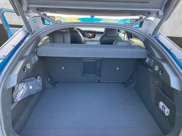 Peugeot 408 GT 1.2 Puretech 130 +Navi+Kam.+360+SD+SHZ