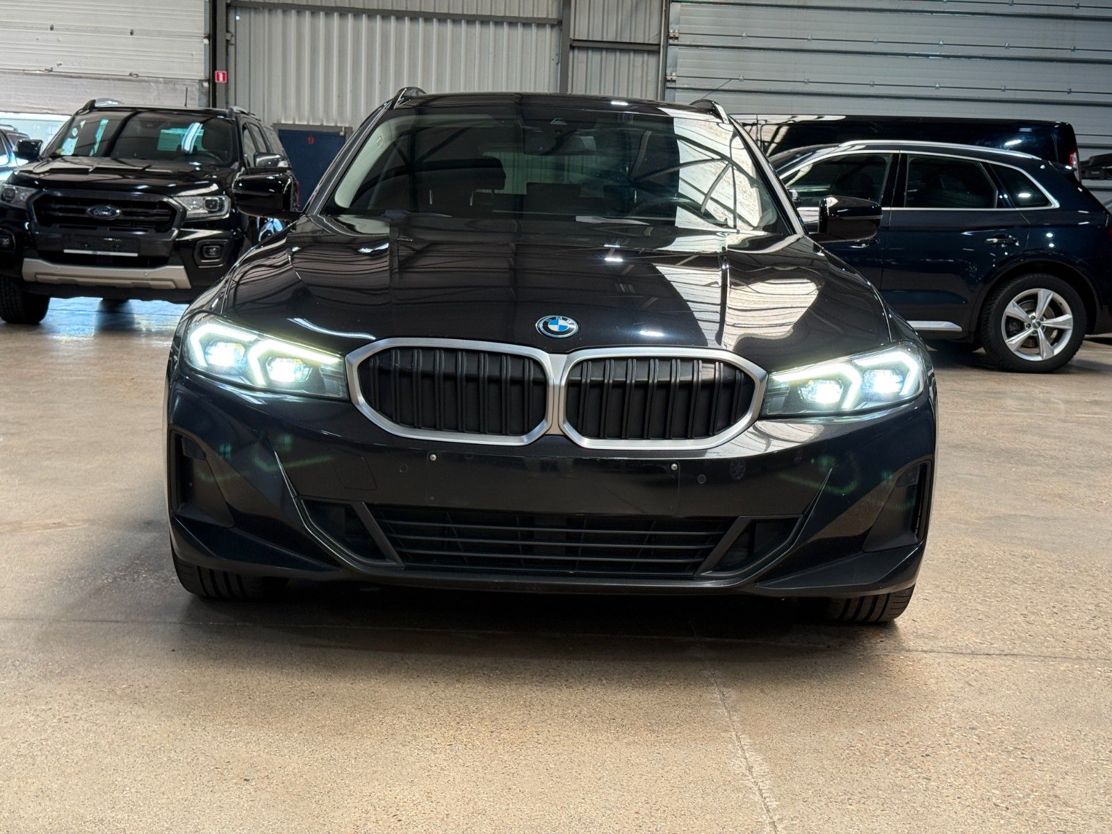 BMW 320 3 Touring 320 e imagem 2