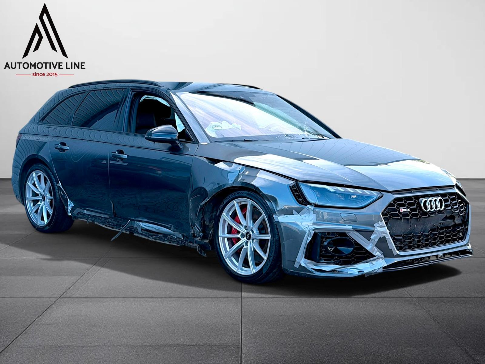 Audi RS4 AVANT 2.9 TFSI QUATRO/KAMERA/ACC/AHK/MATRIX