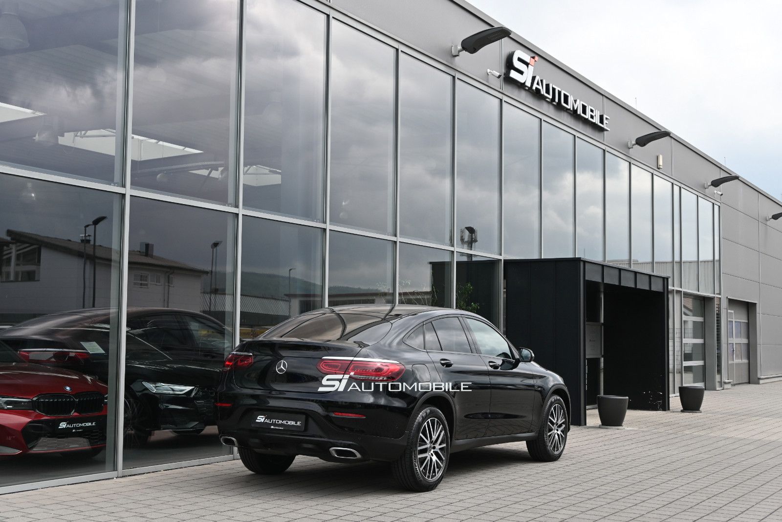 Fahrzeugabbildung Mercedes-Benz GLC 300 d 4M. Coupé NIGHT °ACC°AHK°360°STANDHEIZ