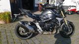 Suzuki GSR 750 - SUZUKI GSR