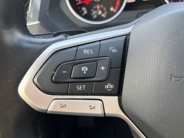 Volkswagen Tiguan - 11