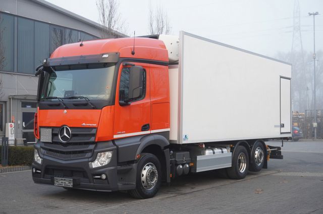 Mercedes-Benz Actros 2542 Refrigerator / 6x2 / ADR / Multitemp