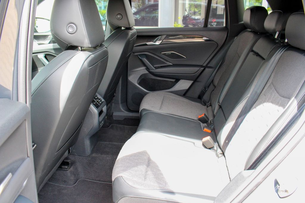 VW Tiguan 2.0 TDI/ IQ.DRIVE/ H&K/ MATRIX/ DISCOVER VW Tiguan 2.0 TDI/ IQ.DRIVE/ H&K/ MATRIX/ DISCOVER