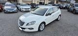 Lancia Delta 1.4 T-Jet 120CV EcochicGPL- 11/2013 - weiße Lancia Delta