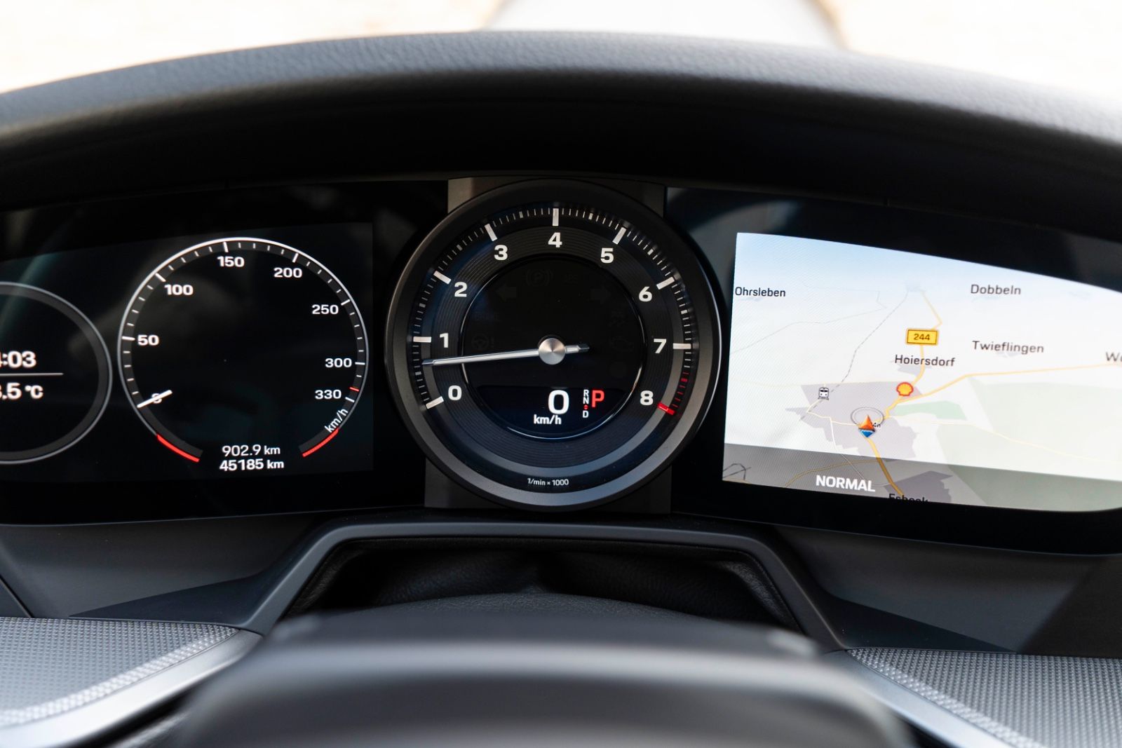 Fahrzeugabbildung Porsche 911 Carrera 992 BOSE SPORT-CHRONO PASM CARPLAY