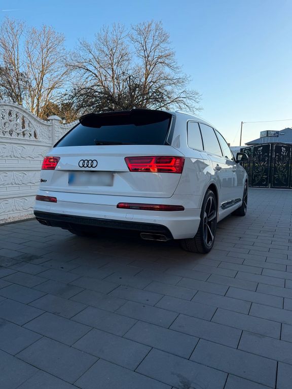 Image of Audi Q7