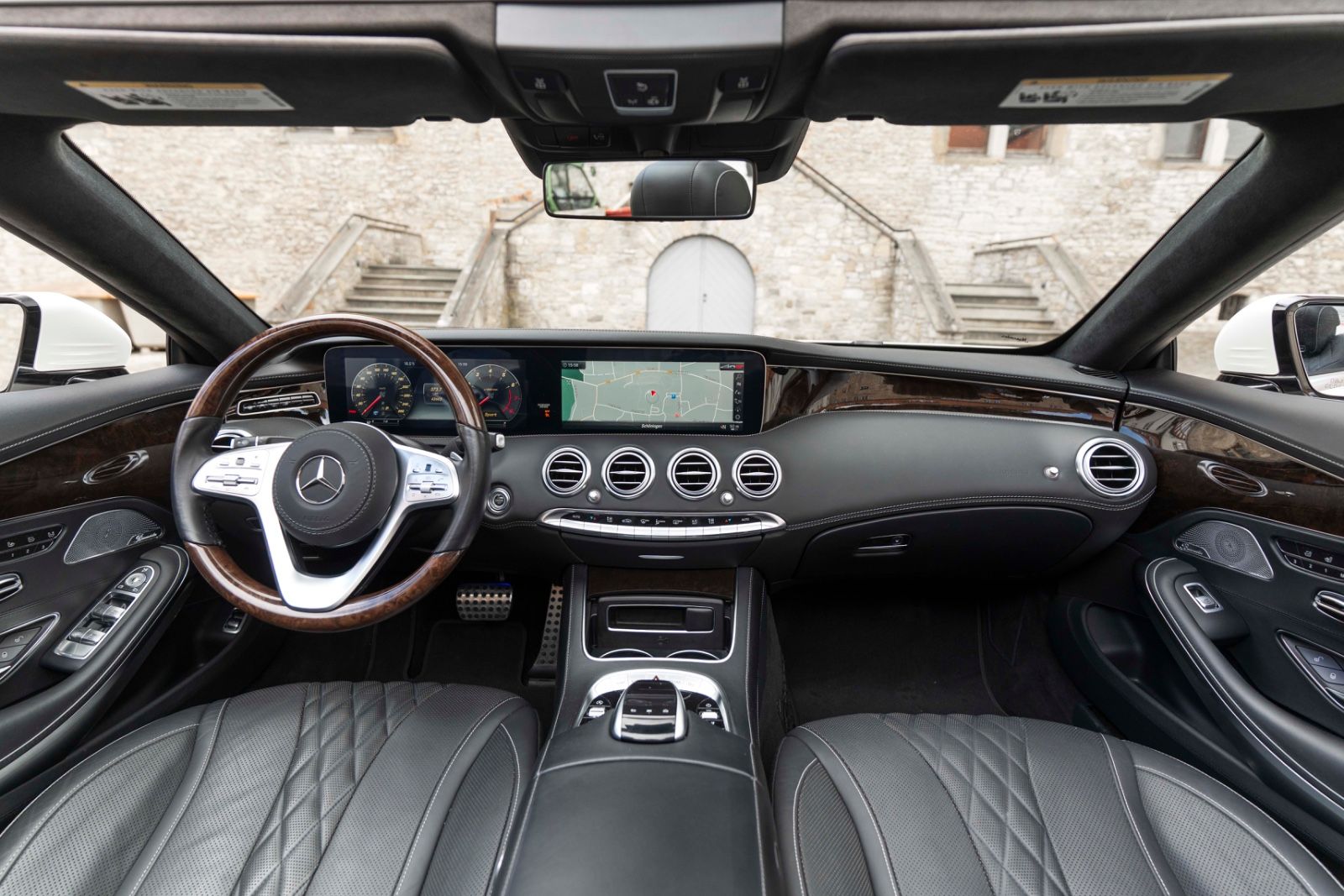 Fahrzeugabbildung Mercedes-Benz S 560 CABRIOLET BURMESTER 360° ACC MASSAGE LED