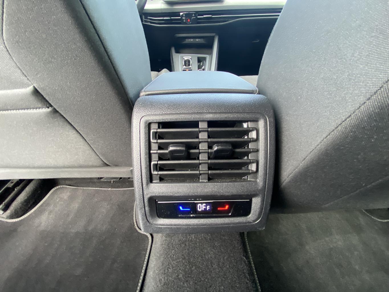 Volkswagen Golf Variant 1.5 eTSI DSG LIFE AHK+APP-CONNECT+A, миниатюра 12
