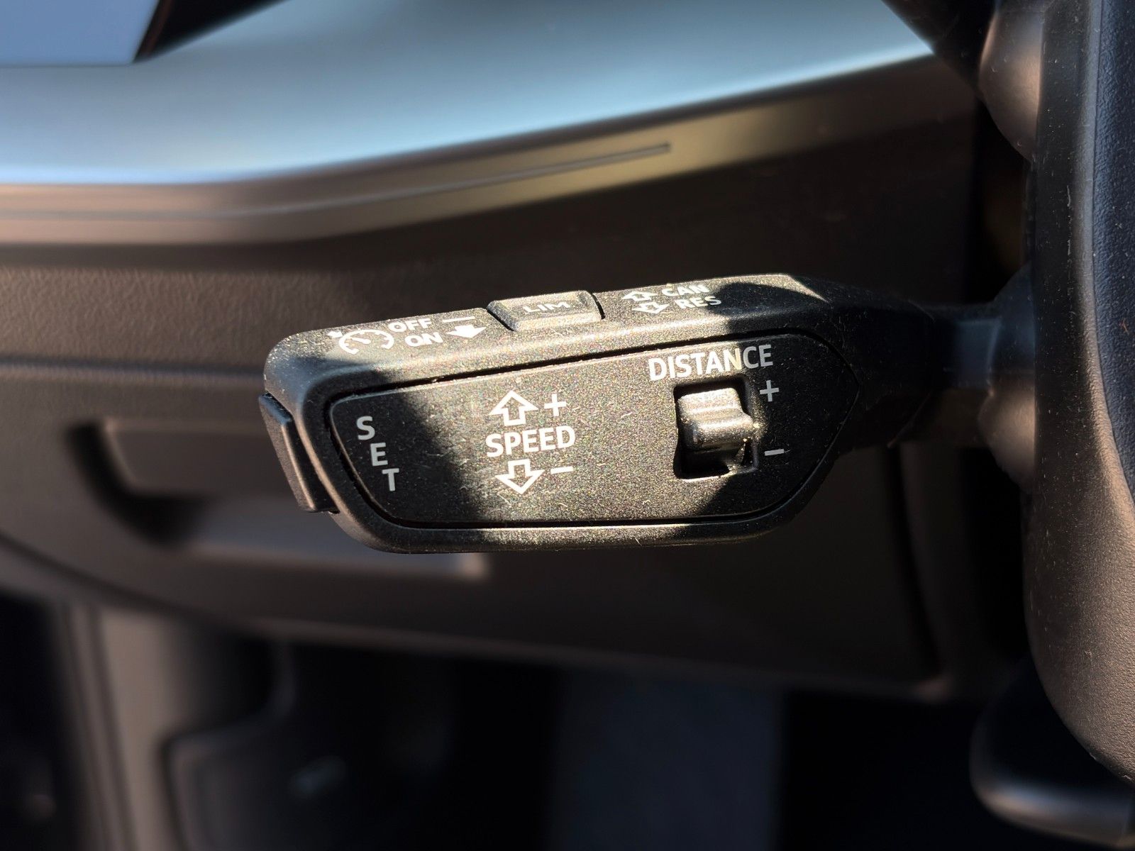 Fahrzeugabbildung Audi A3 Sportback 40 TFSIe Virtual 2Z-Klima PDC SHZ