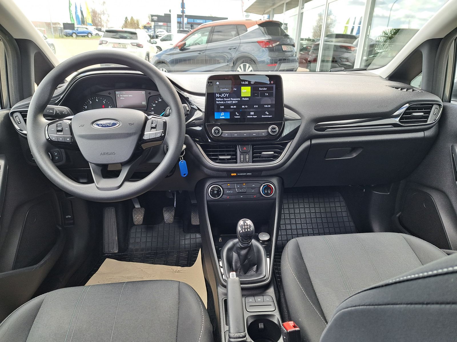 Fahrzeugabbildung Ford Fiesta 1.1 Cool & Connect APP-LINK WINTERPAKET